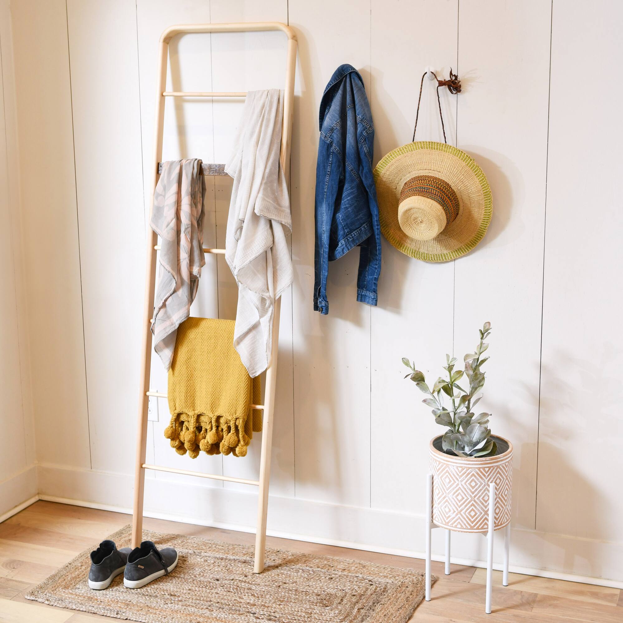 Hello Honey® Woven Cotton Pom Pom Throw